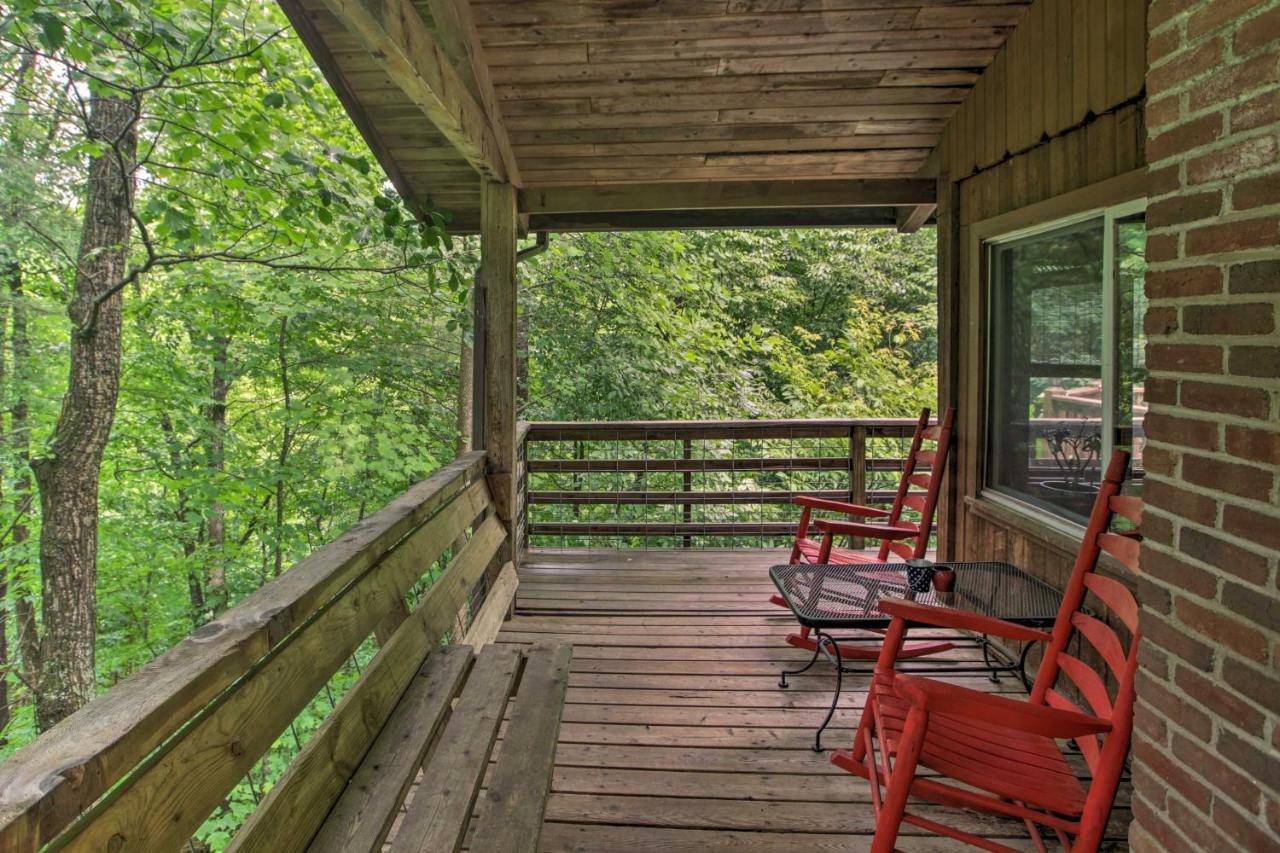 Secluded Stanardsville Cabin With 10 Acres And Hot Tub Экстерьер фото