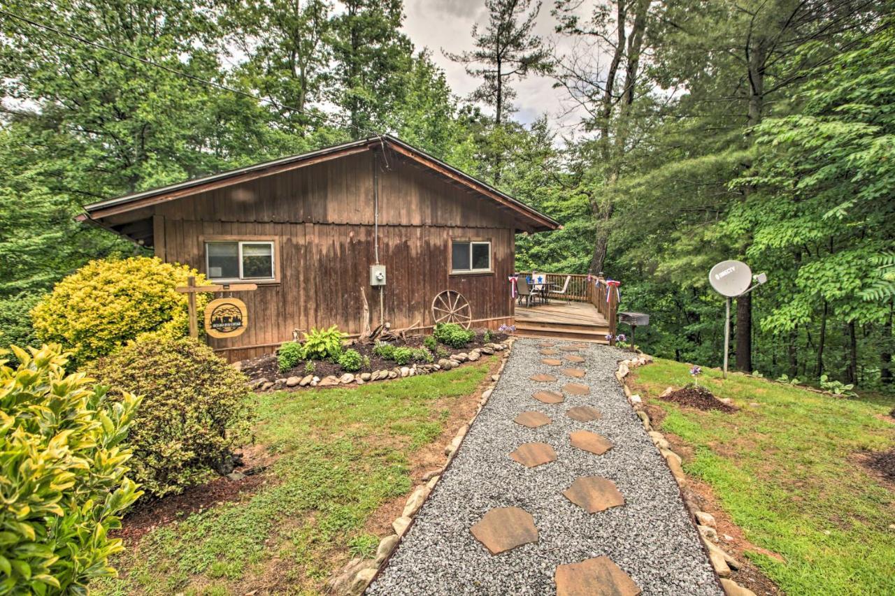 Secluded Stanardsville Cabin With 10 Acres And Hot Tub Экстерьер фото