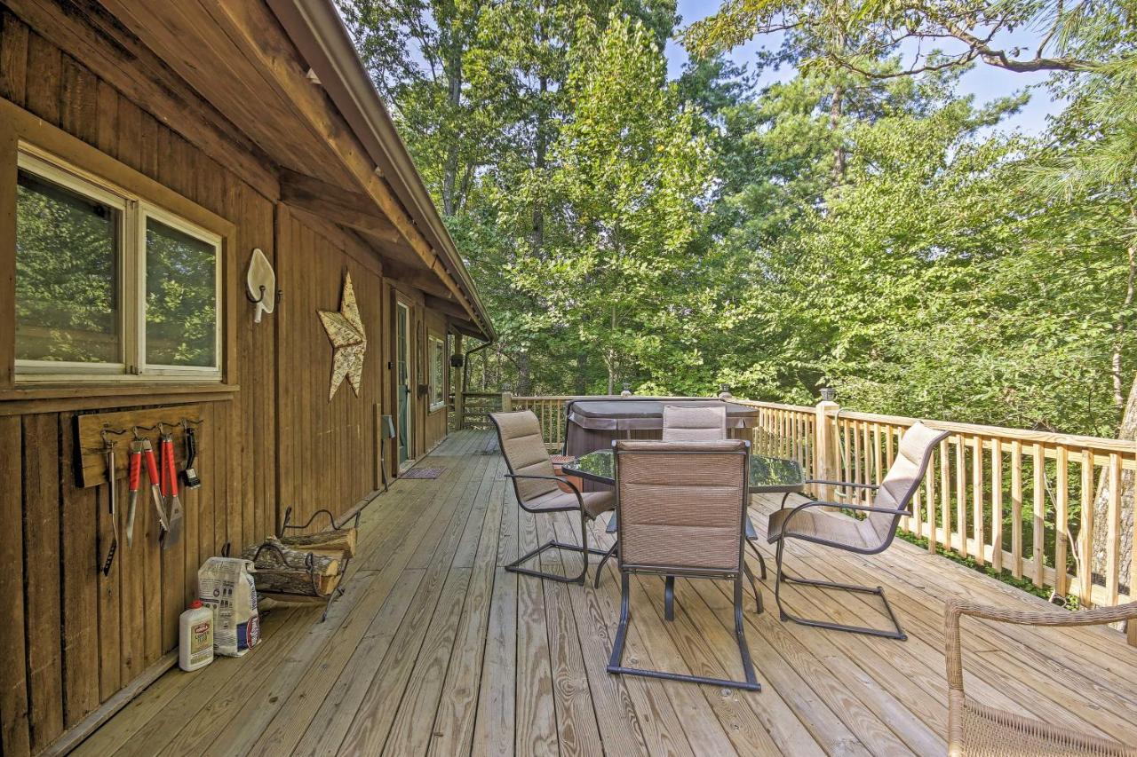 Secluded Stanardsville Cabin With 10 Acres And Hot Tub Экстерьер фото