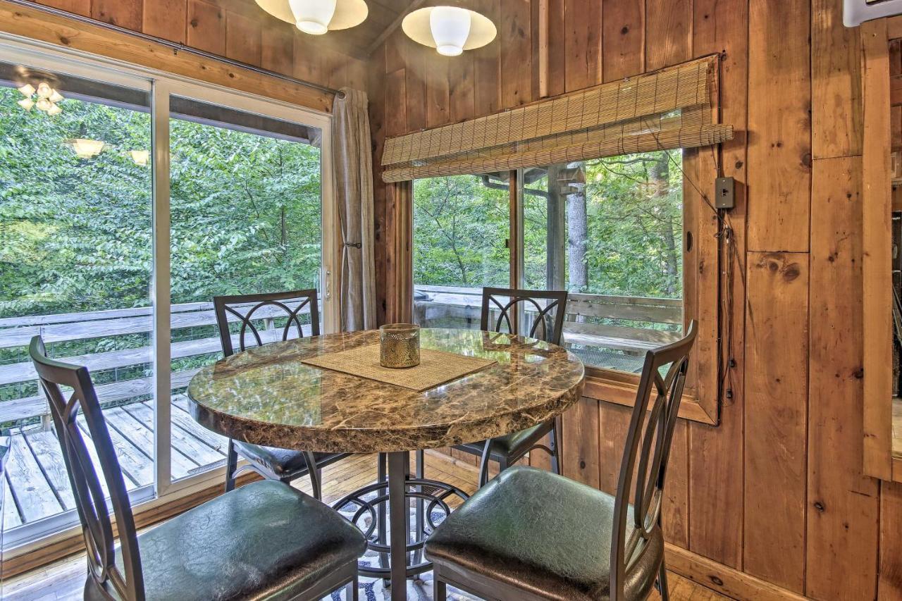 Secluded Stanardsville Cabin With 10 Acres And Hot Tub Экстерьер фото