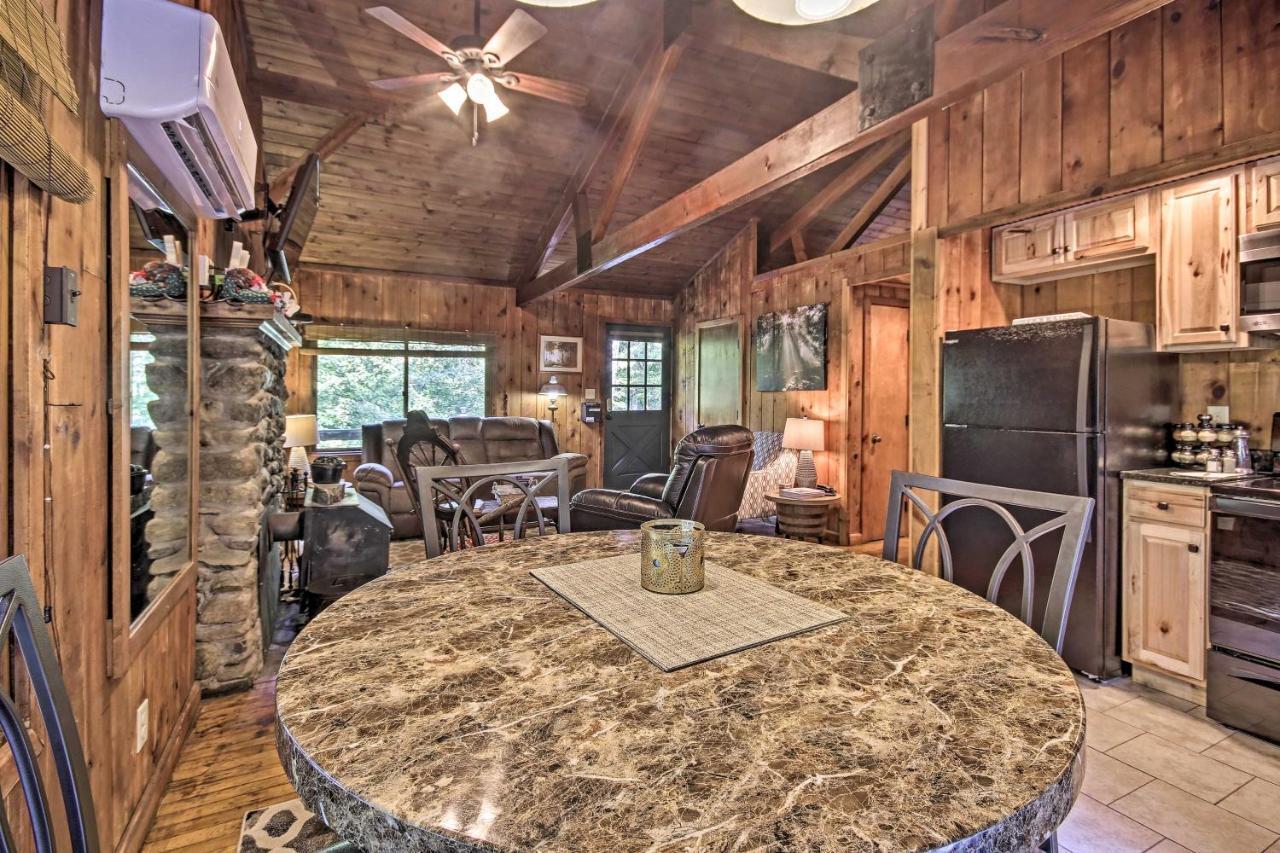 Secluded Stanardsville Cabin With 10 Acres And Hot Tub Экстерьер фото