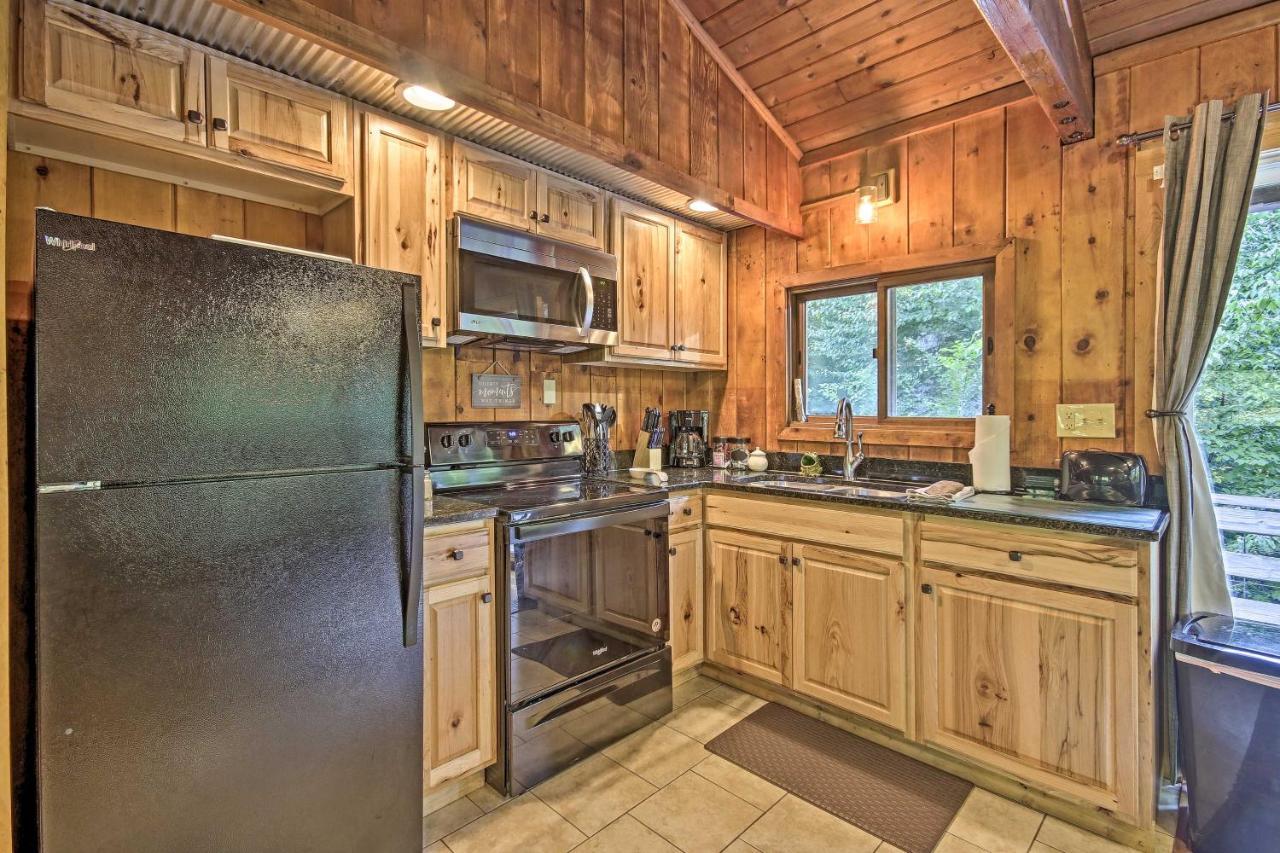 Secluded Stanardsville Cabin With 10 Acres And Hot Tub Экстерьер фото