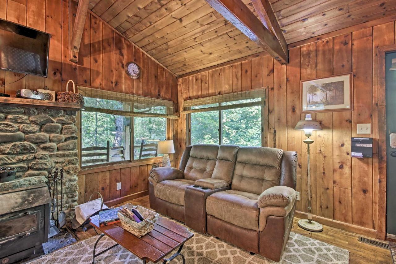 Secluded Stanardsville Cabin With 10 Acres And Hot Tub Экстерьер фото